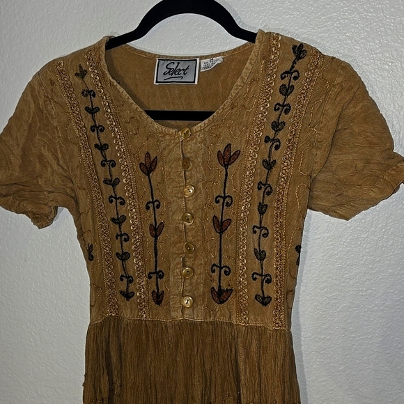 Vintage Selwct Womens short sleeve  button up embroidered brown dress, size M - Picture 2 of 8